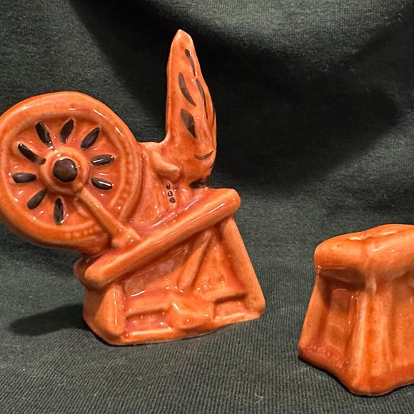 Vintage Spinning Wheel and Stool Salt and Pepper Shaker - Picture 3 of 5
